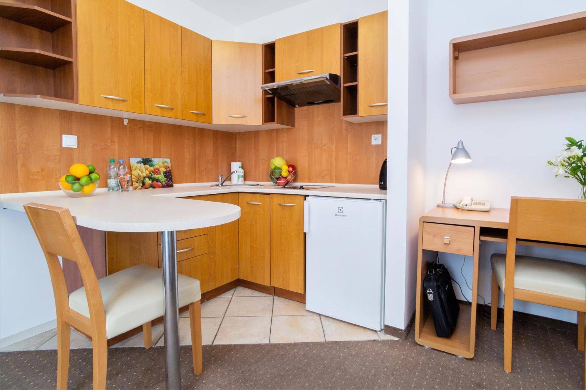 Hotel apartamentowy - Wilanów